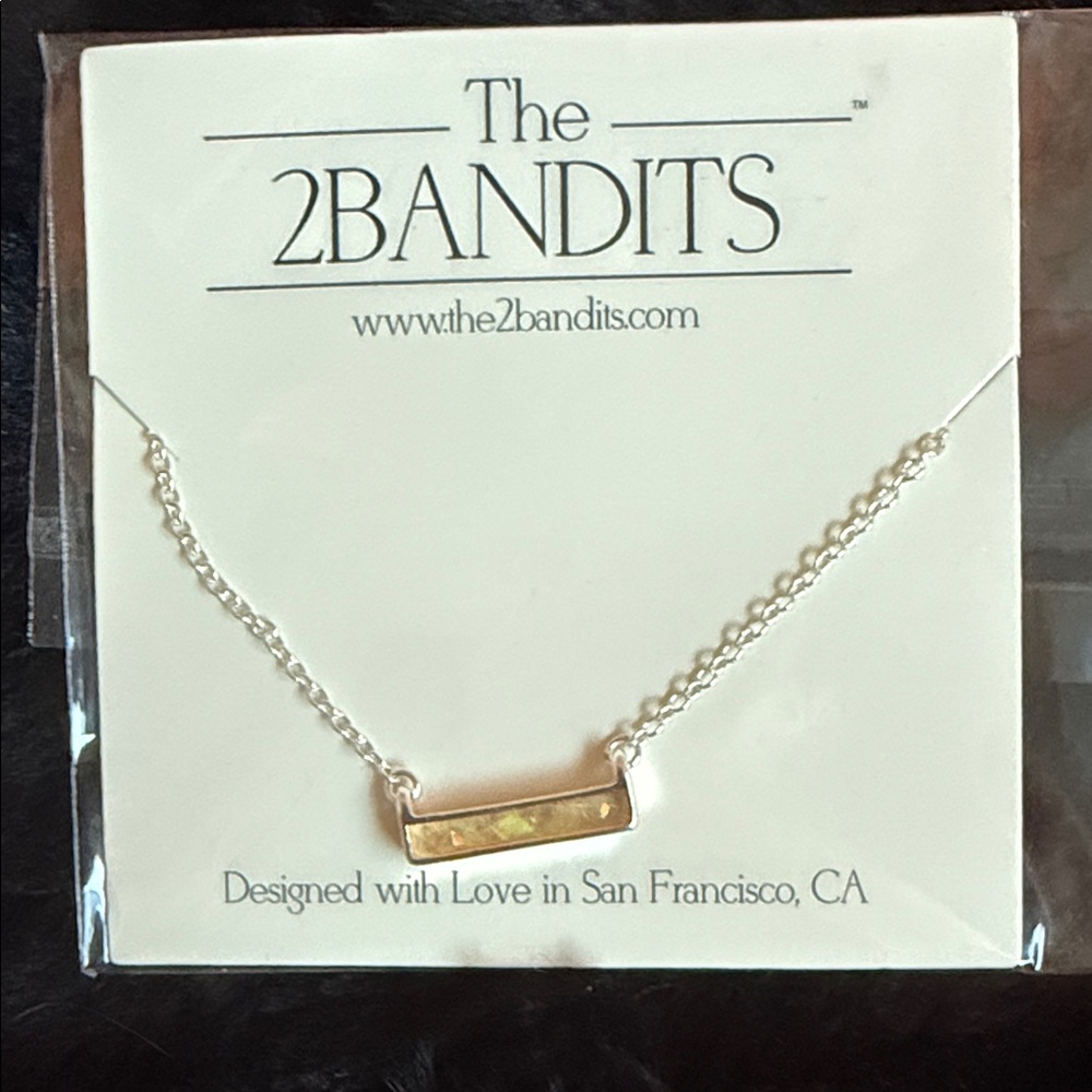Gold pearlized Bar Necklace
